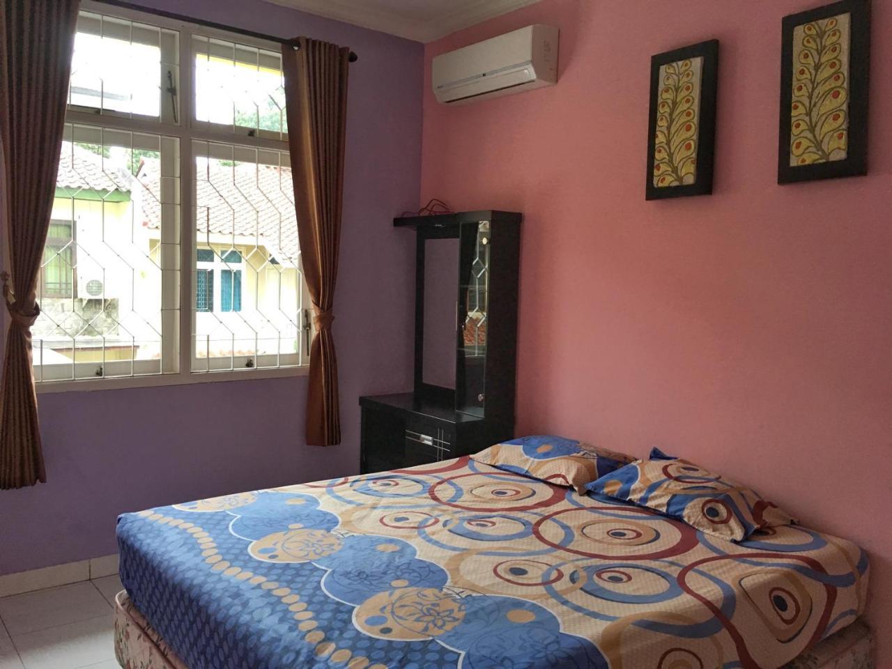 Cendana Mulia Hostel Bogor Exterior photo